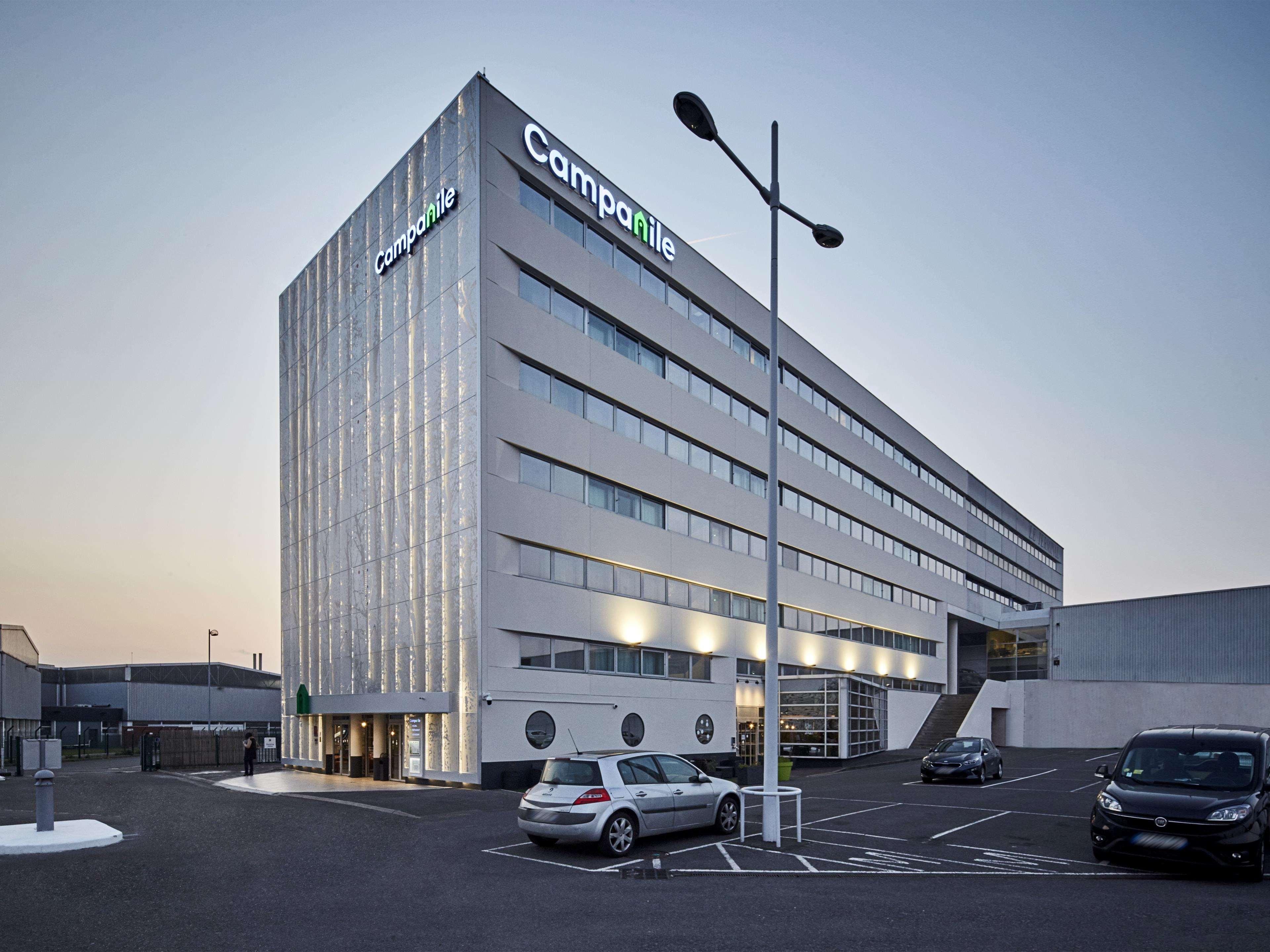 Radisson Hotel Paris Le Bourget Bagian luar foto