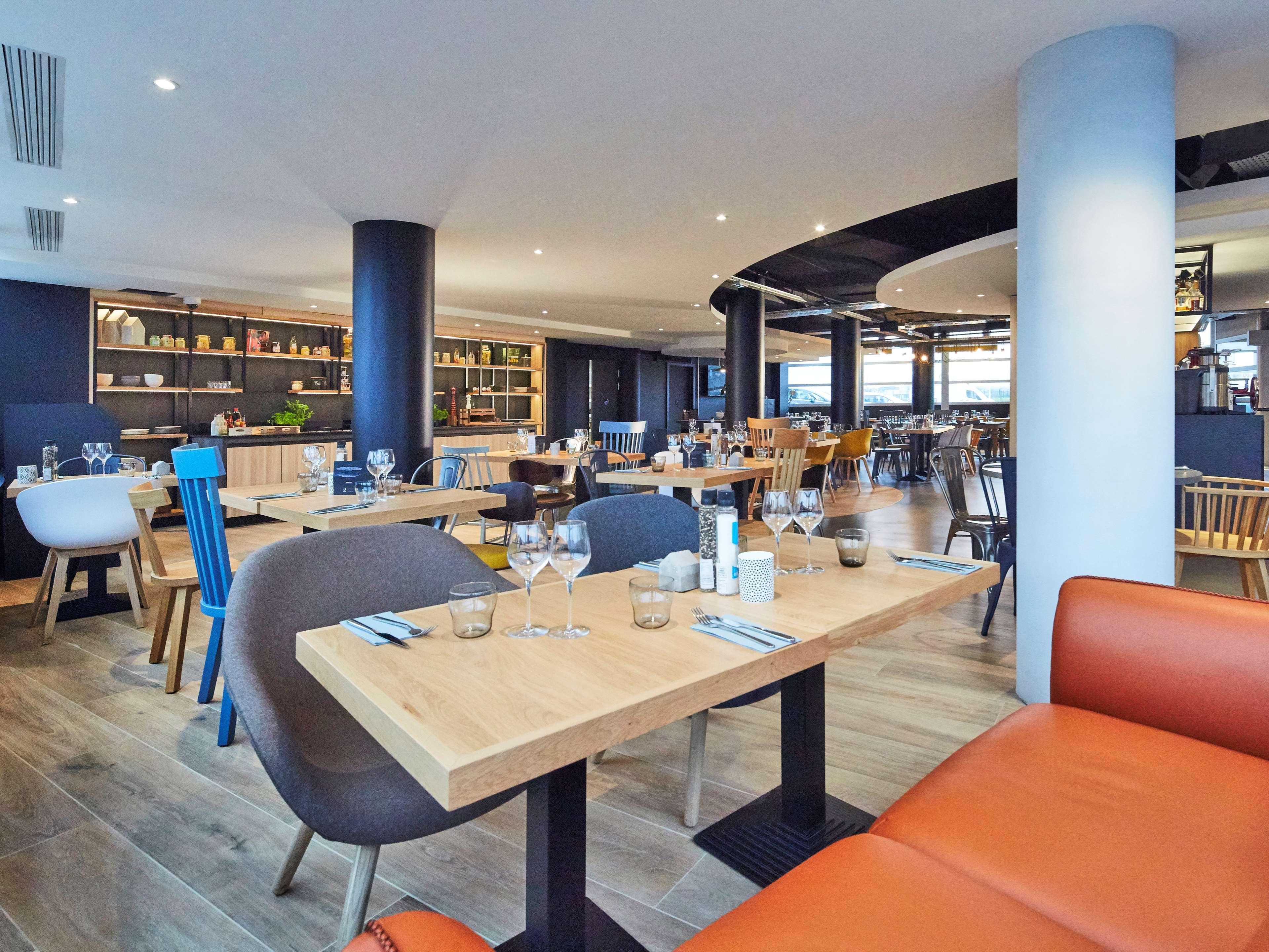 Radisson Hotel Paris Le Bourget Bagian luar foto