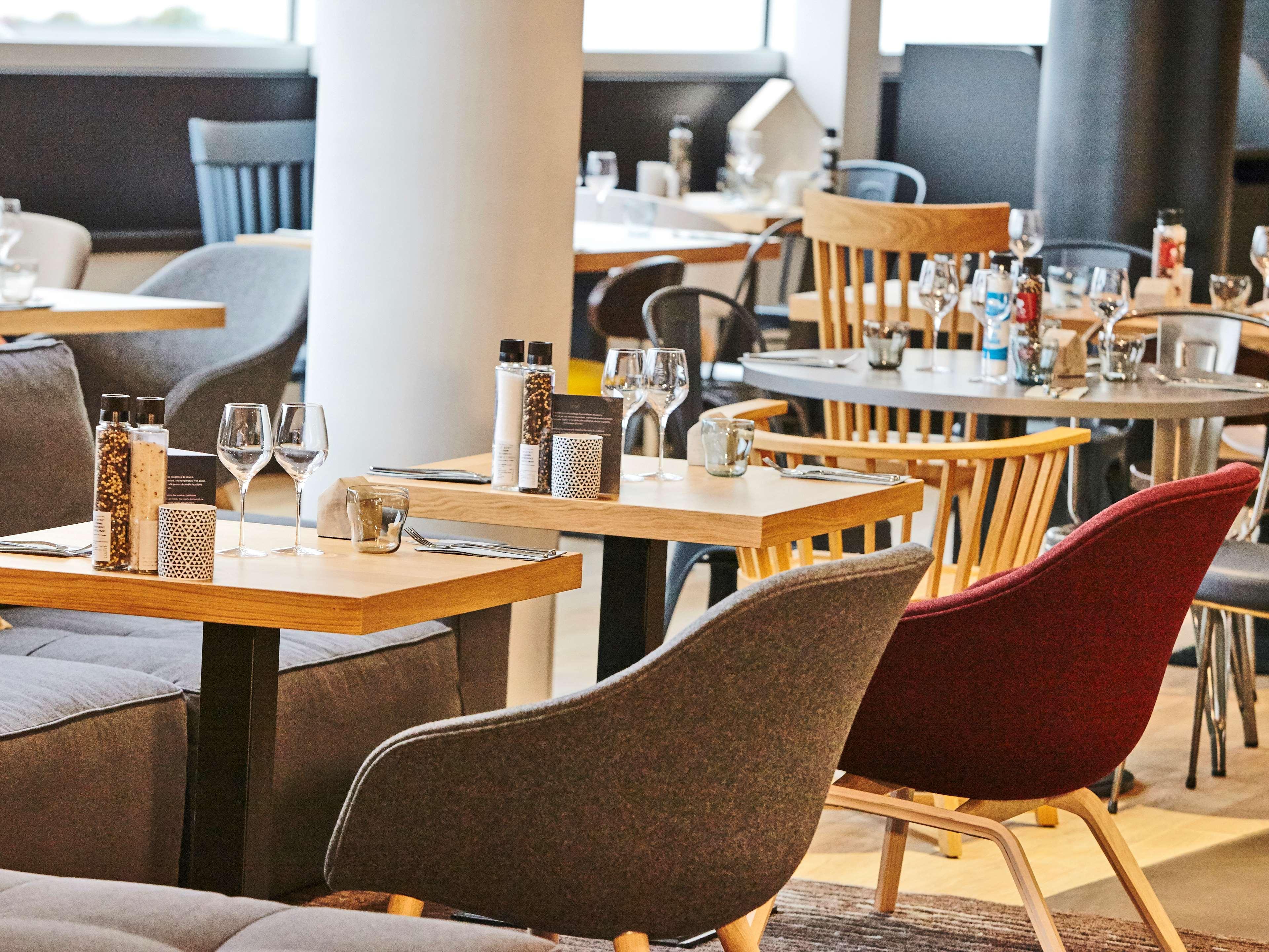 Radisson Hotel Paris Le Bourget Bagian luar foto